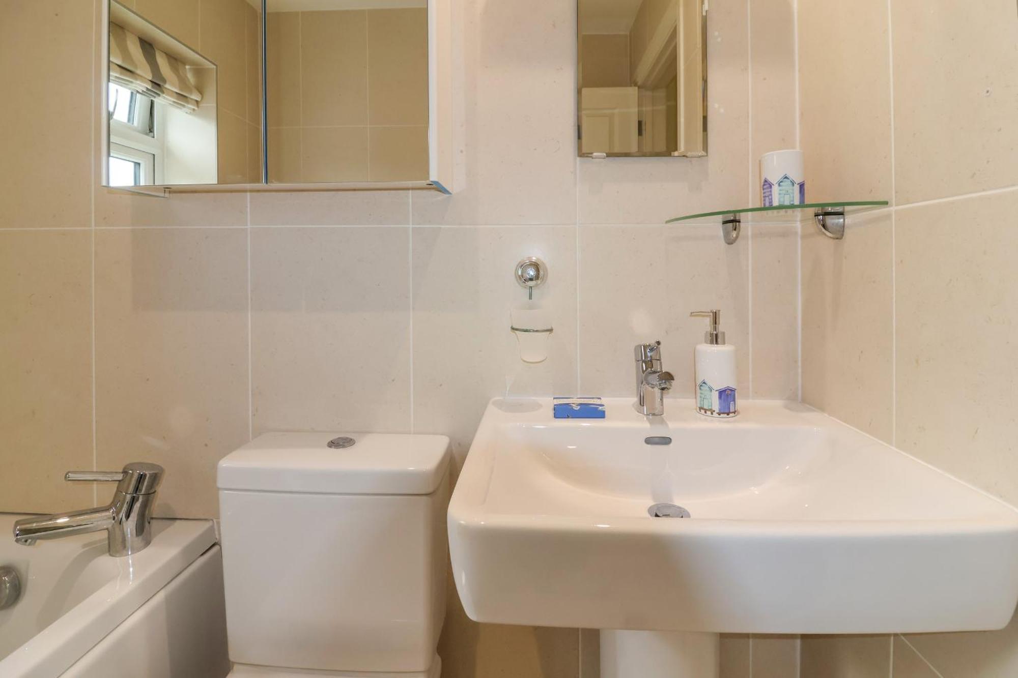 Sea Breeze Villa Swanage Ngoại thất bức ảnh